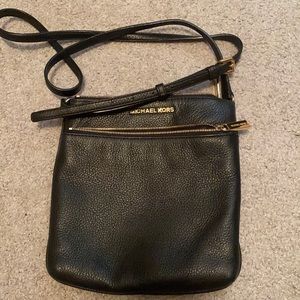 Michael kors crossbody